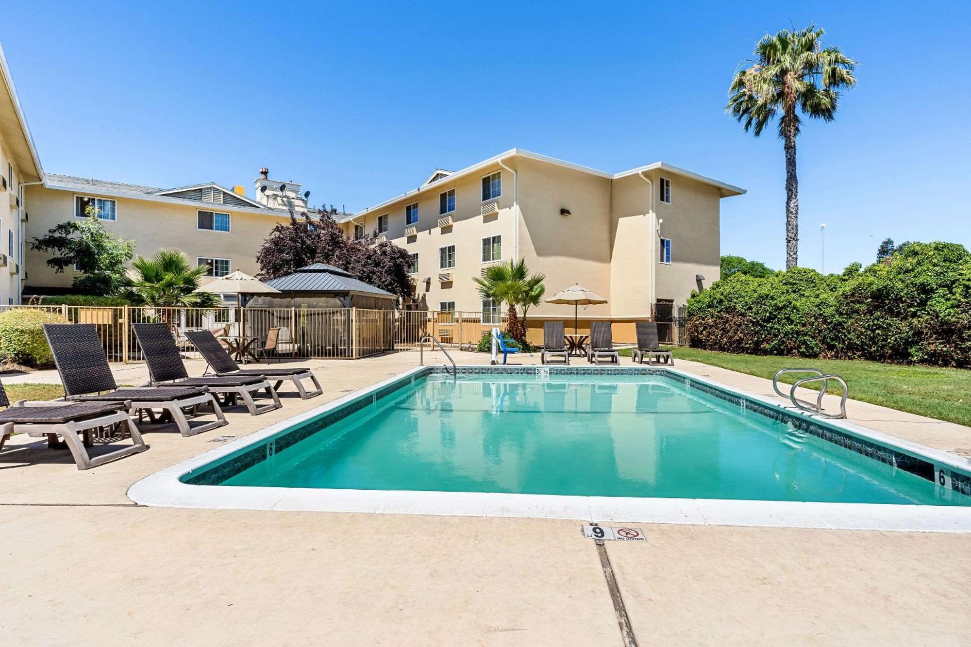 Comfort Inn Modesto Exterior photo